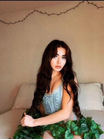Камилла